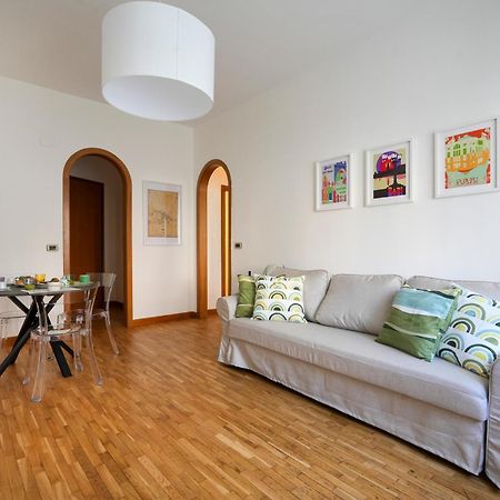 184 Apartment - Urban Convenience Near The Station Bari Exterior photo