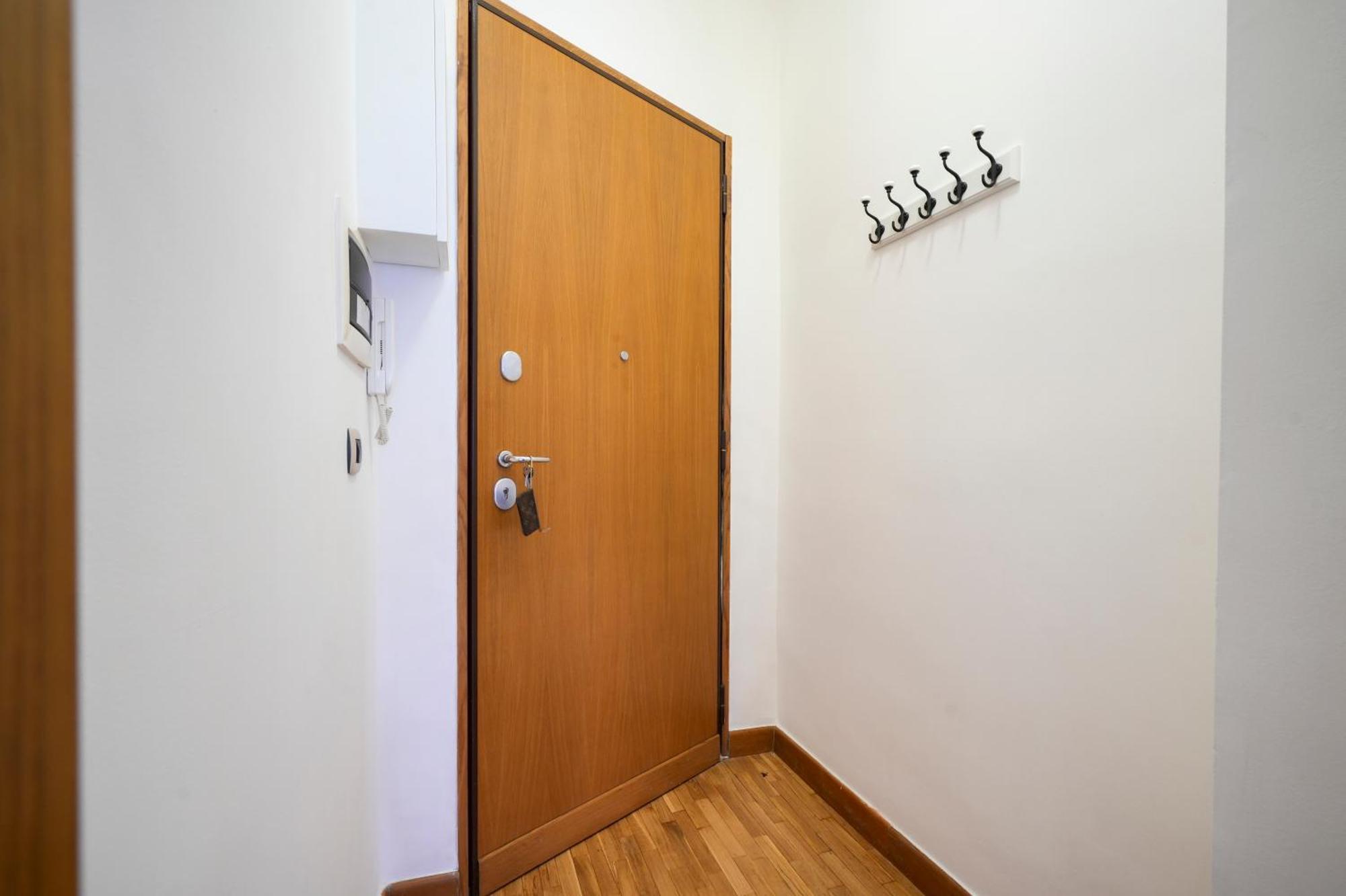 184 Apartment - Urban Convenience Near The Station Bari Exterior photo